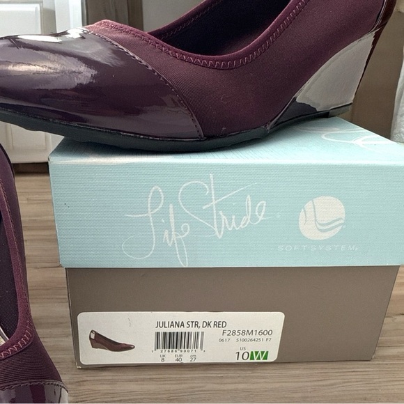 LifeStride Juliana Stretch Wedge Heels Deep Red Burgundy Patent - Size 10W - Picture 9 of 10